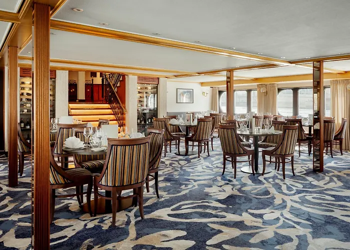 Viva Riverside Frankfurt Hotel na wodzie *